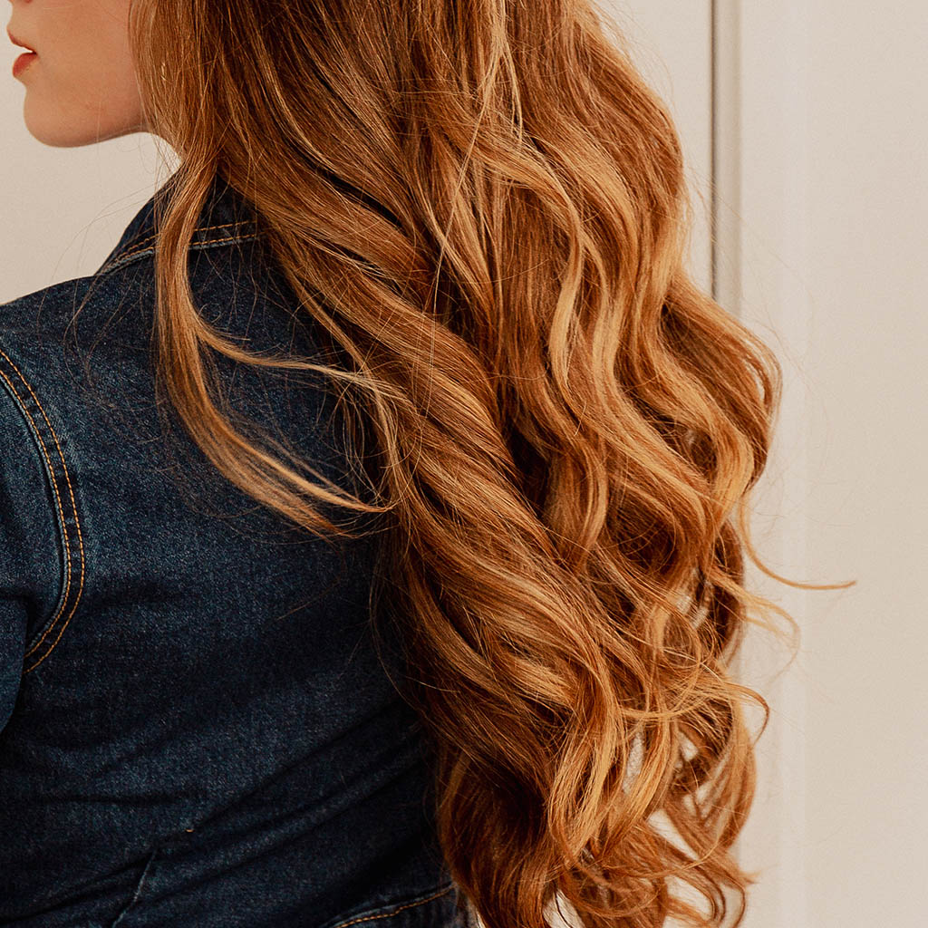 Cheveux curly : 3 conseils pour les faire briller