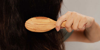 Our tips to brush and detangle thick hair