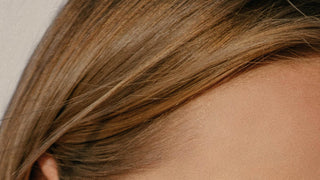 Cheveux gras : pourquoi miser sur une brosse en poils de sanglier ?