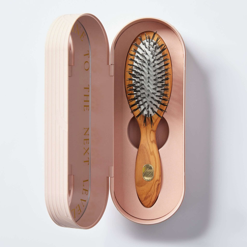 pour un démêlage en profondeur et respectueux des cheveux - Altesse Studio