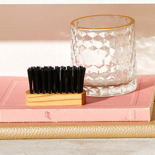 thoroughly clean your brush head with shampoo - Altesse Studio